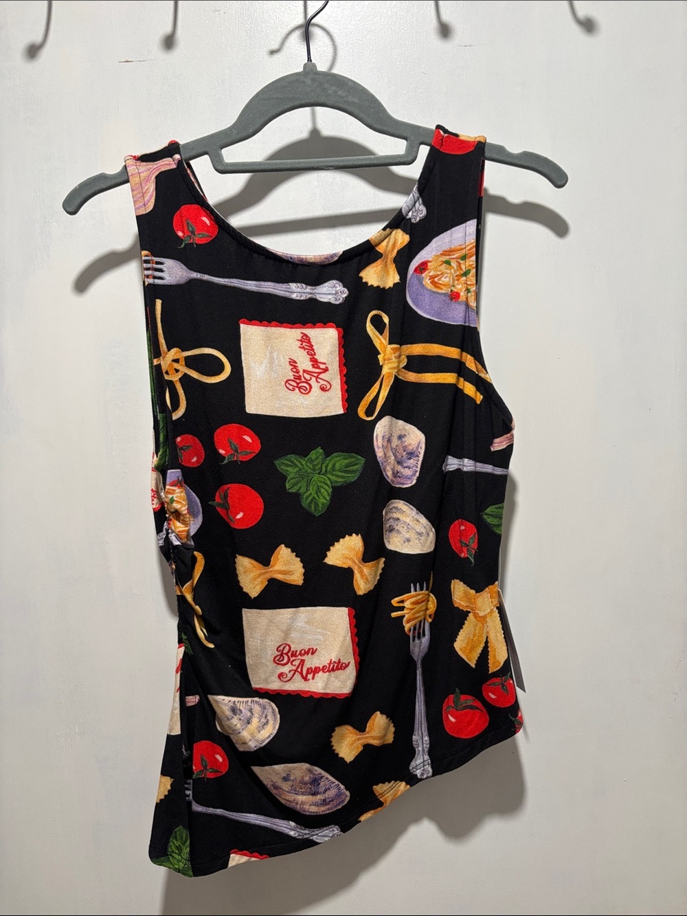 New NWT LISA SAYS GAH Boun Appetito sleeveless Asymetrical stretch tank top med